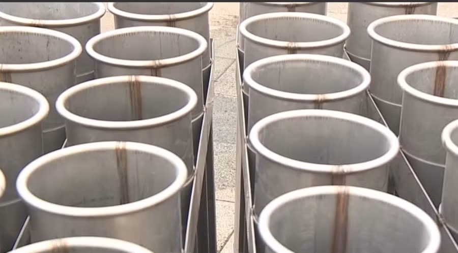 Những ụ pháo được sắp xếp cẩn thận để khi bắn sẽ đúng theo kịch bản. Những ụ pháo được sắp xếp cẩn thận để khi bắn sẽ đúng theo kịch bản.