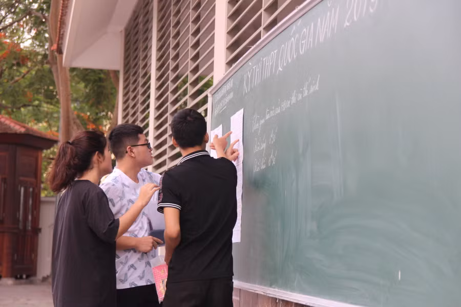 Kiểm tra lại thông tin phòng thi của mình Kiểm tra lại thông tin phòng thi của mình