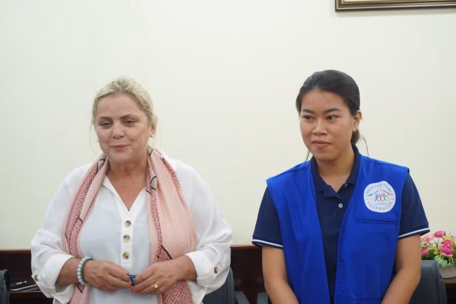 Bà Helenita Noble (trái) phát biểu tại sự kiện ký kết. Ảnh: Ngọc Bích Bà Helenita Noble (trái) phát biểu tại sự kiện ký kết. Ảnh: Ngọc Bích