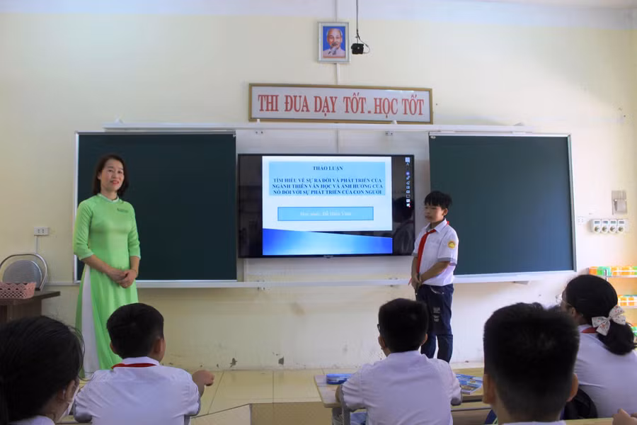Giờ học đầy hứng thú của học sinh lớp 6C, Trường THCS Cù Chính Lan.