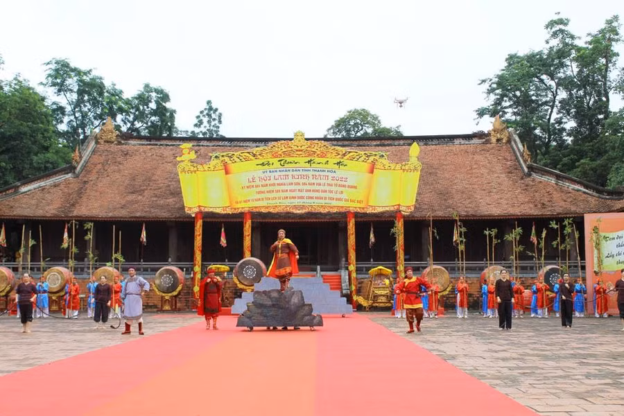 Chương trình nghệ thuật đặc sắc với chủ đề “Hào khí Lam Sơn - tỏa sáng trường tồn". Chương trình nghệ thuật đặc sắc với chủ đề “Hào khí Lam Sơn - tỏa sáng trường tồn".