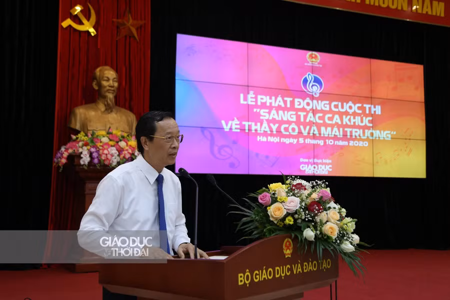 Thứ trưởng Bộ GD&amp;ĐT Phạm Ngọc Thưởng phát biểu phát động Cuộc thi