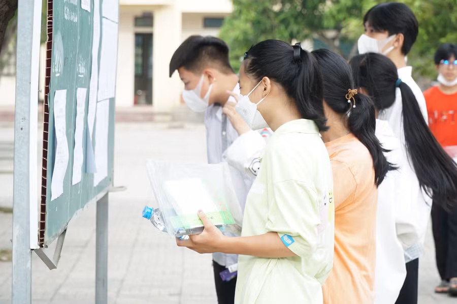 Kỳ thi tuyển sinh vào lớp 10 THPT tỉnh Nghệ An năm học 2023-2024 sẽ diễn ra từ ngày 5 đến 6/6/2023. Ảnh: Hồ Lài. Kỳ thi tuyển sinh vào lớp 10 THPT tỉnh Nghệ An năm học 2023-2024 sẽ diễn ra từ ngày 5 đến 6/6/2023. Ảnh: Hồ Lài.