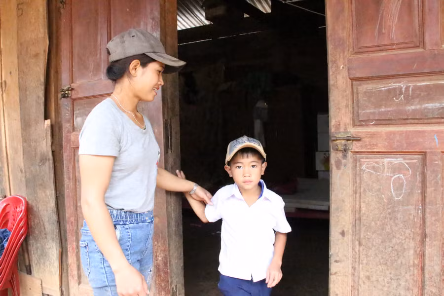Giao lưu trực tuyến “Khi yêu thương được nói thành lời” ảnh 15