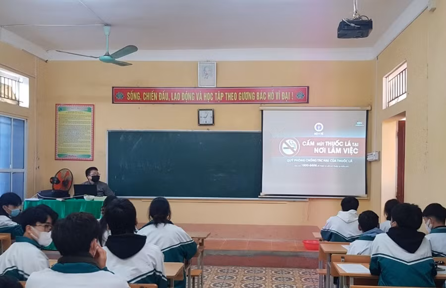 Trường THPT Long Châu Sa được đánh giá là đơn vị không khói thuốc lá