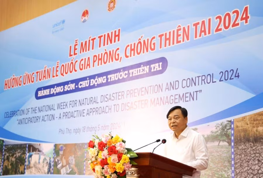 Ông Nguyễn Hoàng Hiệp - Thứ trưởng Bộ Nông nghiệp và Phát triển nông thôn phát biểu khai mạc buổi lễ. Ông Nguyễn Hoàng Hiệp - Thứ trưởng Bộ Nông nghiệp và Phát triển nông thôn phát biểu khai mạc buổi lễ.