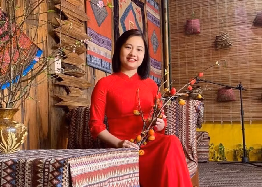 Cô giáo Trần Thị Thanh Huyền là 1 trong số 200 nhà giáo, cán bộ quản lý cơ sở giáo dục tiêu biểu năm học 2022 – 2023 được Bộ GD&ĐT tuyên dương.