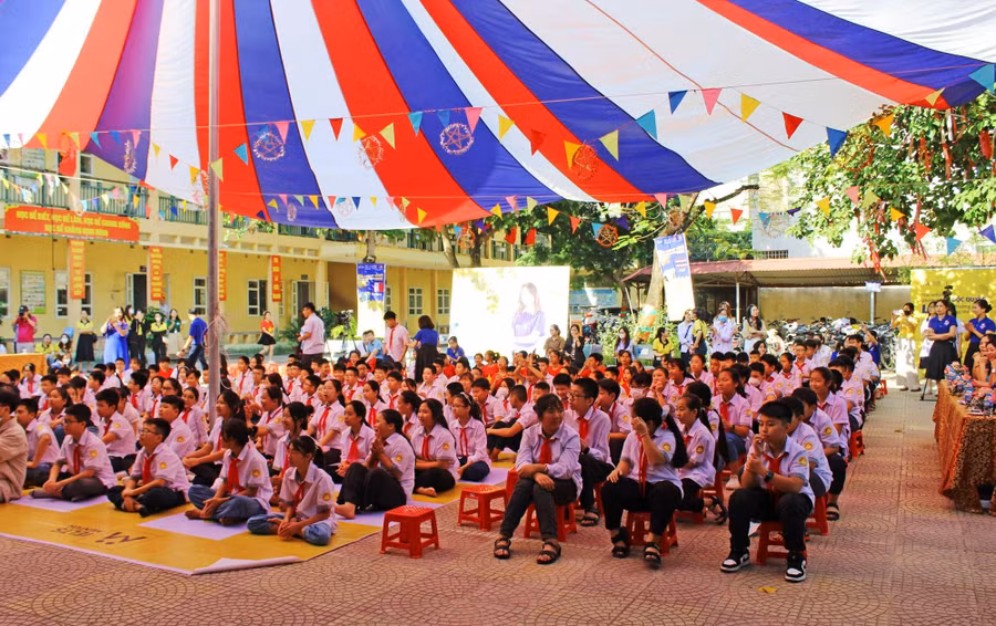Học sinh Trường THCS Cù Chính Lan hào hứng tham gia hội thi “Rung chuông vàng - Ngày hội văn hóa DSMUN 2022”.