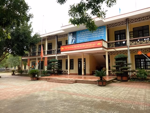 Nghi can Đỗ Mãnh Chiểu Minh đã chạy thẳng lên tầng hai của dãy nhà và gây án.