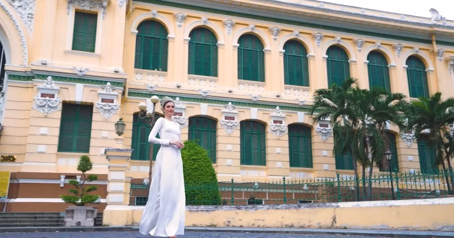 Isabella Menin – đương kim Miss Grand International.