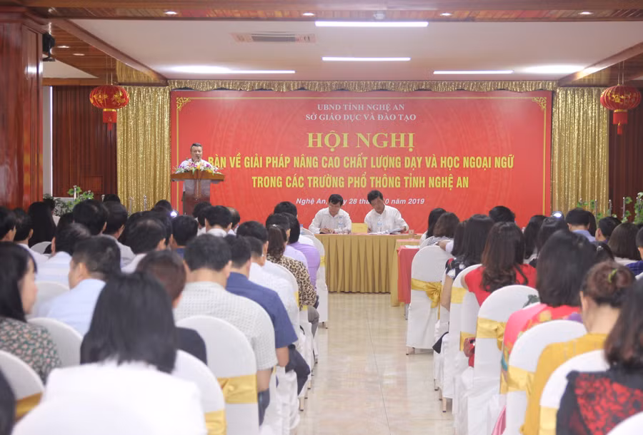 Hội nghị bàn giải pháp nâng cao chất lượng dạy và học ngoại ngữ trong trưởng phổ thông tỉnh Nghệ An.