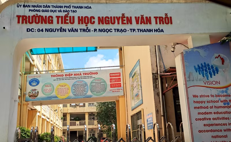 Trường Tiểu học Nguyễn Văn Trỗi, TP Thanh Hóa phải tạm nghỉ học do có 2 học sinh là con của bệnh nhân mắc Covid-19.