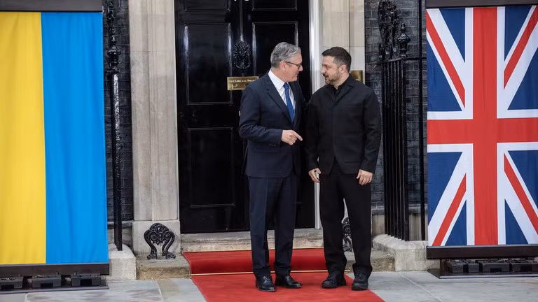 Thủ tướng Anh Keir Starmer và Tổng thống Ukraine Zelensky.