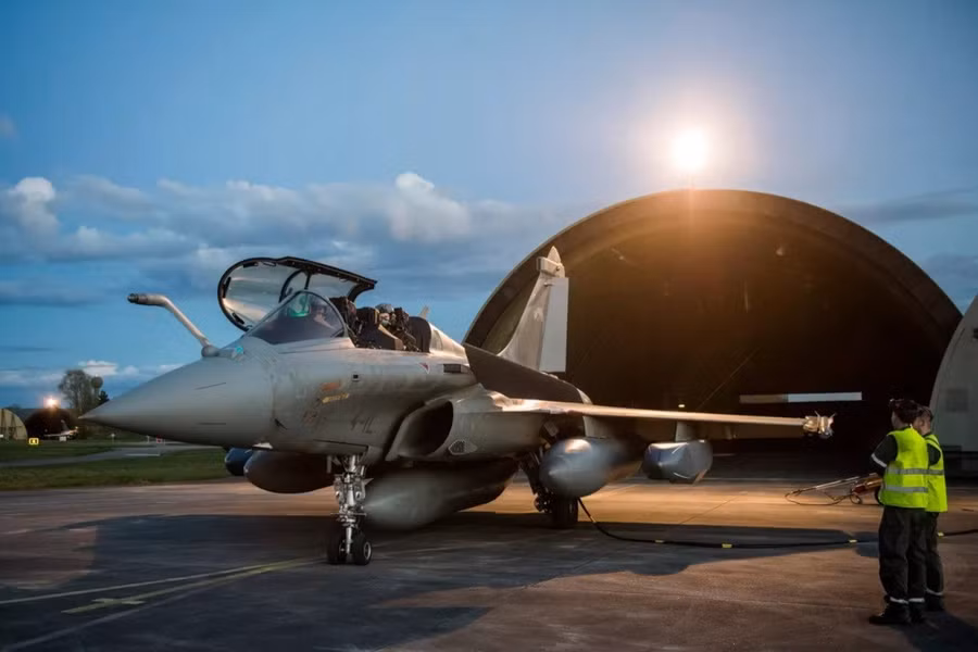 Tiêm kích Rafale của Pháp.