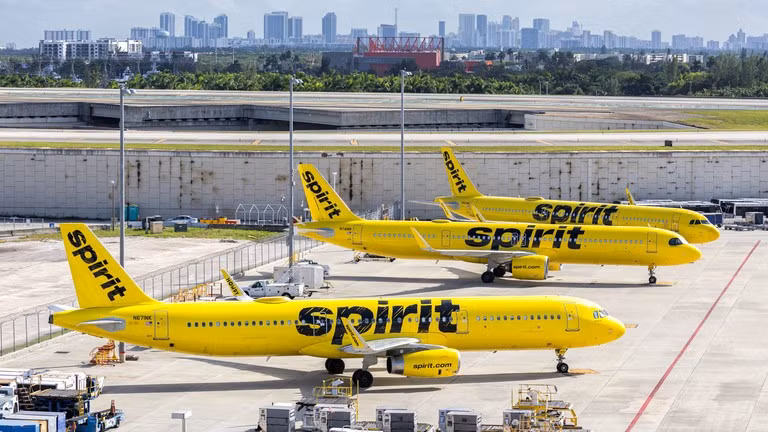 Hãng hàng không Spirit Airlines tuyên bố ngừng hoạt động.