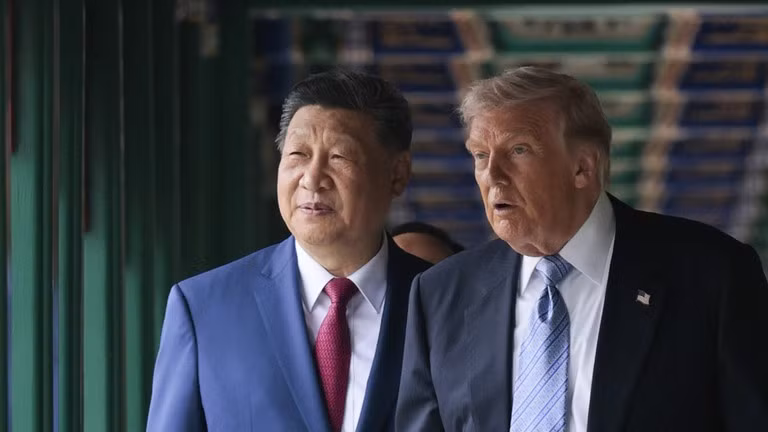 Chủ tịch Trung Quốc Tập Cận Bình và Tổng thống Mỹ Donald Trump.