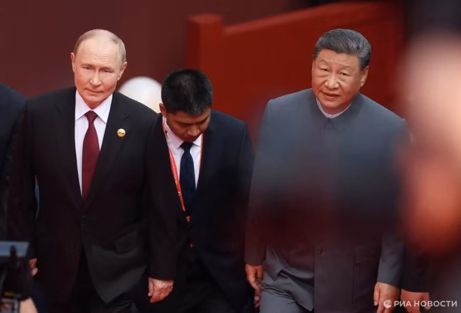 Tổng thống Vladimir Putin và Chủ tịch Tập Cận Bình tại Bắc Kinh. 