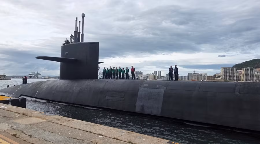 Tàu ngầm lớp Ohio của Mỹ cập cảng Gibraltar, hôm 10/5.