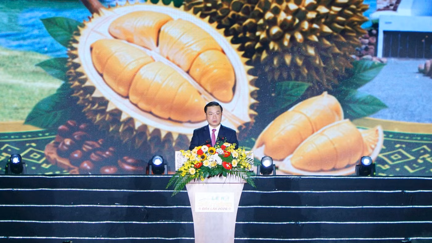 Ông Đỗ Hữu Huy, Chủ tịch UBND tỉnh Đắk Lắk khai mạc Lễ hội sầu riêng 2026.