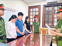 Cơ quan Cảnh sát điều tra Công an tỉnh Thanh Hóa thi hành Quyết định khởi tố vụ án, khởi tố bị can.