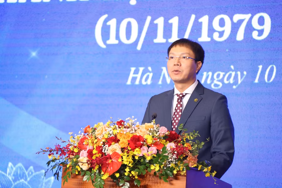 7ef35e2d077cbc22e56d.jpg