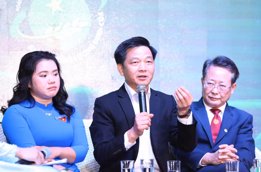 chuyen-gia.jpg
