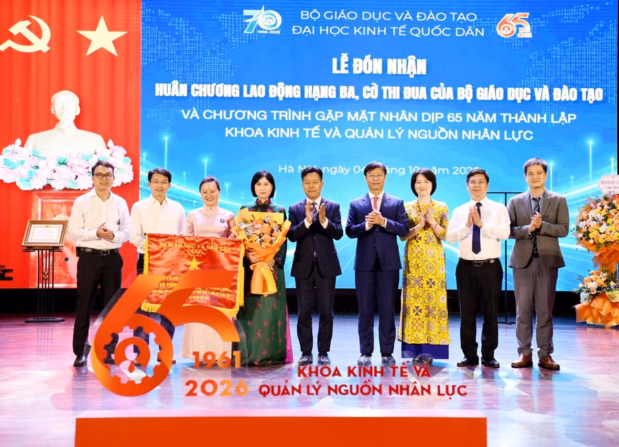 dsc-7050-copy.jpg