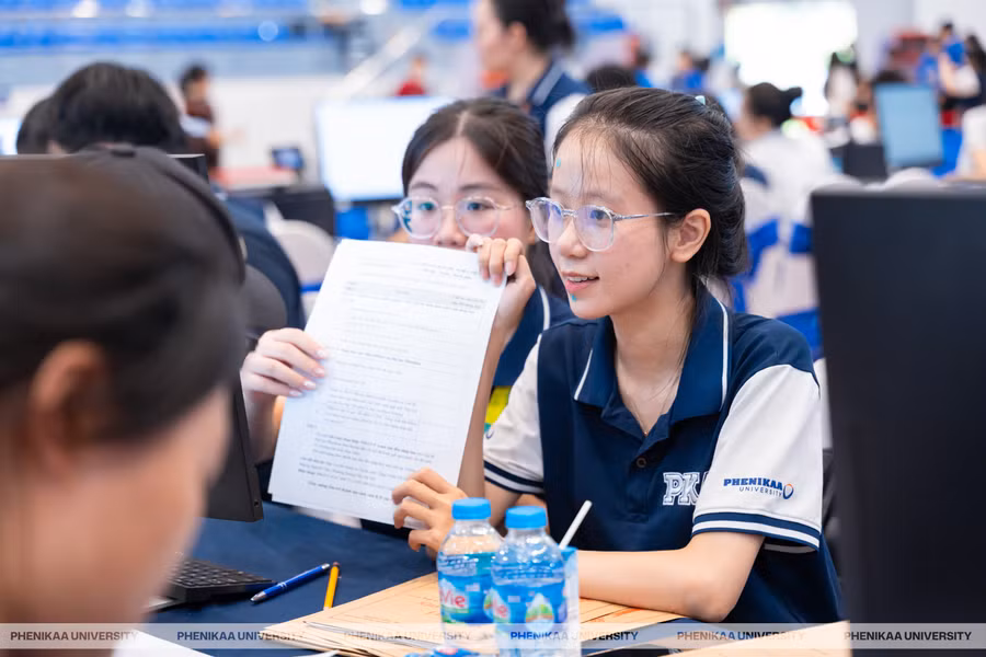 ĐH Phenikaa đón tân sinh viên. Ảnh NT.