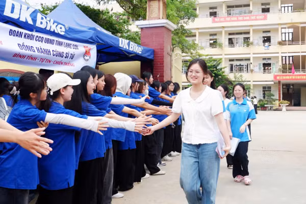 Đề thi tiếp tục duy trì định hướng phát triển phẩm chất và năng lực người học