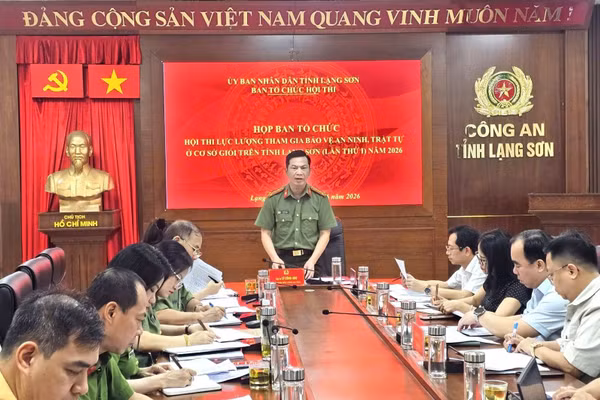 Ban tổ chức Hội thi họp bàn công tác chuẩn bị.