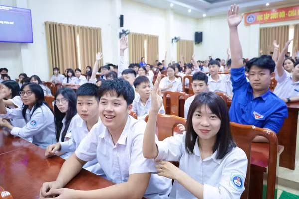Một hoạt động giáo dục tại Trung tâm Giáo dục thường xuyên Thái Nguyên.