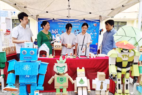 Cuộc thi STEM diễn ra hào hứng, sôi nổi với nhiều ý tưởng sáng tạo.