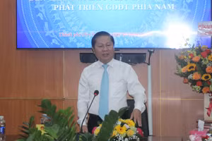 Thứ trưởng Lê Tấn Dũng phát biểu tại buổi làm việc.