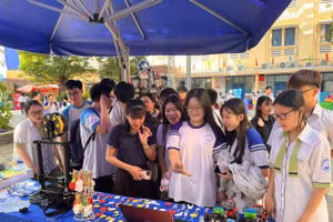 Trường THPT Nguyễn Thị Diệu tổ chức ngày hội Tư vấn Tuyển sinh lớp 10 năm học 2026-2027 kết hợp Ngày hội STEM. 