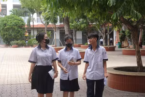 Học sinh TPHCM tham gia kỳ thi lớp 10 năm 2024.