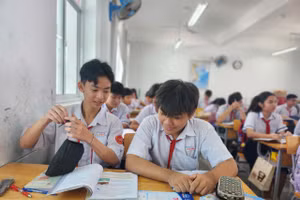 Tiết học của học sinh Trường THCS Vân Đồn (phường Xóm Chiếu, TPHCM).