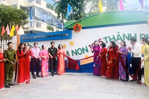 Nhà trường vinh dự đón nhận bằng công nhận trường mầm non đạt chuẩn quốc gia mức độ 2 và kiểm định chất lượng giáo dục cấp độ 3.