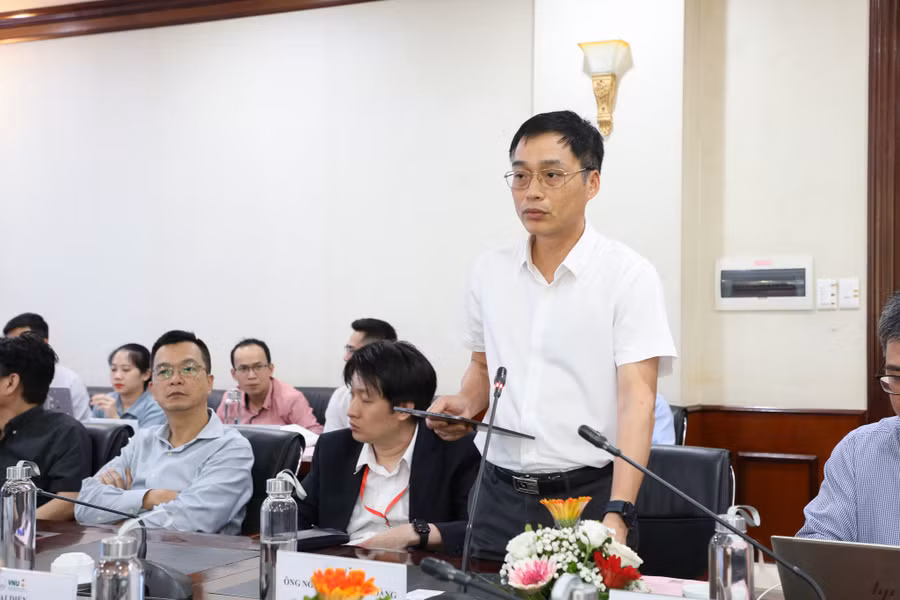 vnu-hoi-nghi-cong-nghe-chip-ban-dan-6.jpg