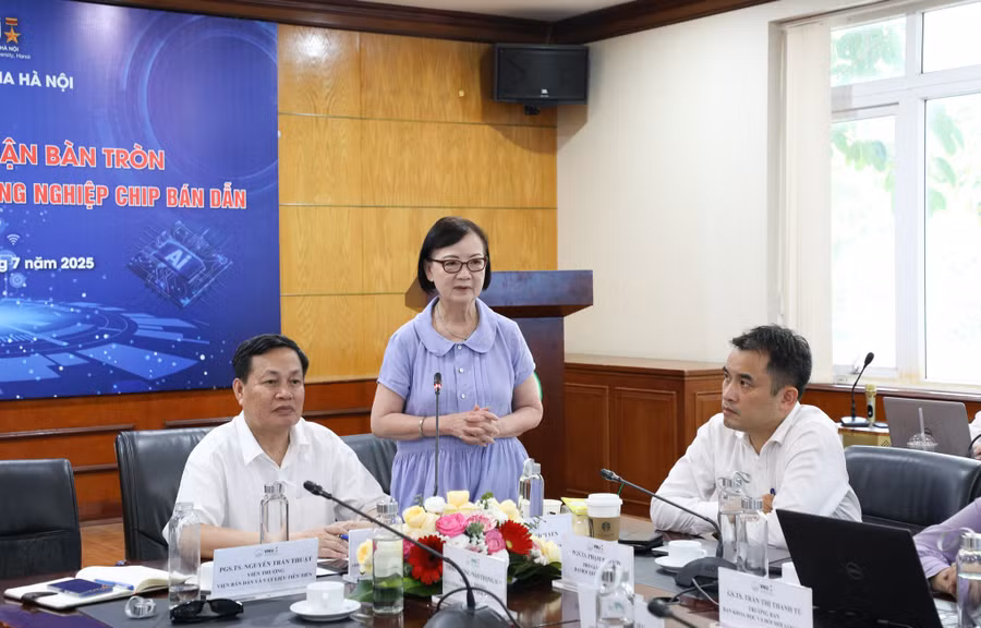 Trường đại học và doanh nghiệp bàn phát triển công nghệ và công nghiệp bán dẫn.