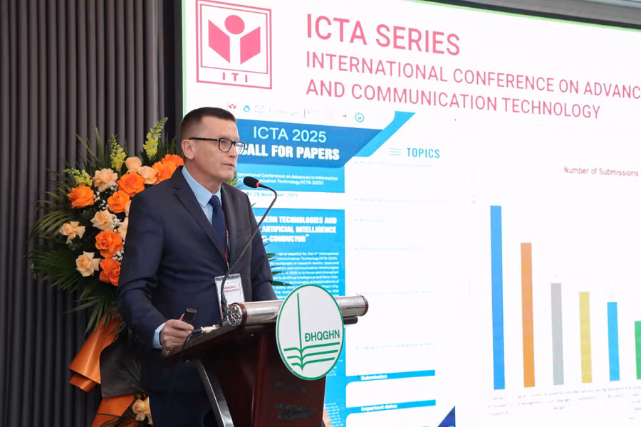 2025-11-27-vnu-icta-2025-2.jpg