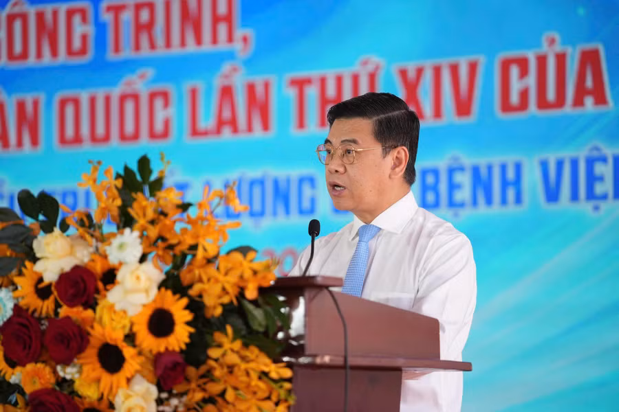 Ông Nguyễn Văn Dũng - Phó Chủ tịch UBND TPHCM phát biểu tại buổi lễ.