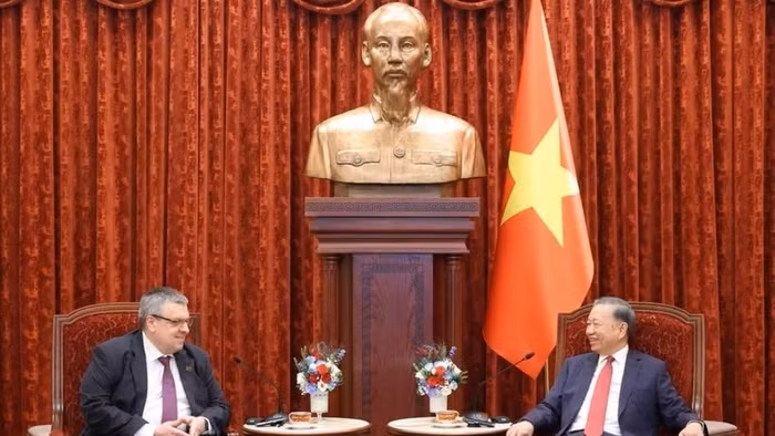 Tổng Bí thư, Chủ tịch nước Tô Lâm trả lời phỏng vấn của Hãng thông tấn TASS (LB Nga). Ảnh: Thống Nhất/TTXVN