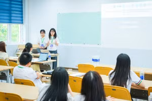 Trường Đại học Kinh tế - Đại học Đà Nẵng tạo môi trường cho các nhà nghiên cứu trẻ trao đổi học thuật. 