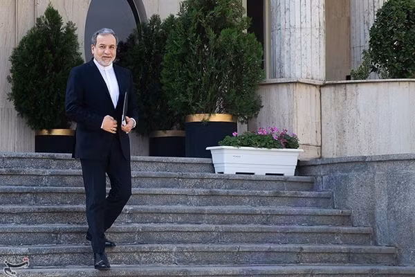 Ngoại trưởng Iran Abbas Araqchi.