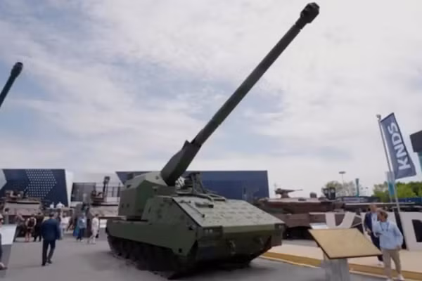 Pháo tự hành LORAS của tập đoàn KNDS.