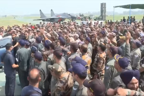 Hệ thống S-400 tại căn cứ Adampur của Ấn Độ.