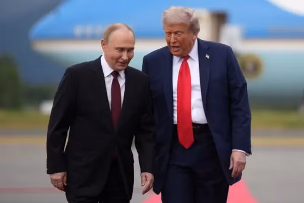 Tổng thống Nga Vladimir Putin và Tổng thống Mỹ Donald Trump.