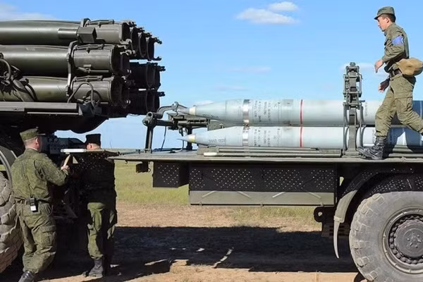 Hệ thống phóng loạt Tornado-S.
