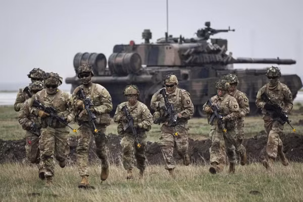 Quân đội Mỹ trong cuộc tập trận của NATO ở Romania.