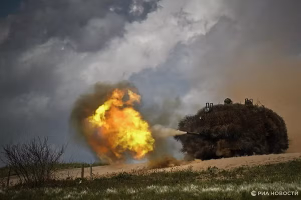 Xe tăng T-80BVM của Nga trong khu vực tác chiến đặc biệt.